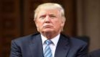 ترامب ومنافسه يهاجمون مسلمي أمريكا: "احتفلوا بـ11 سبتمبر"