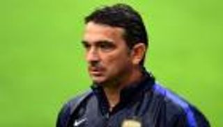 مدرب العين الإماراتي يطالب بعودة الدوليين استعدادا للآسيوية