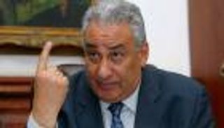 "الإخوان" يُصعدون حربهم ضد نقيب المحامين بمصر .. وعاشور: لا يُخيفونني