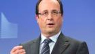 هولاند يشرب الشاي بمسجد باريس الكبير