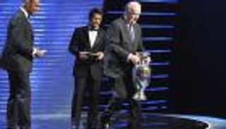 قرعة يورو 2016: إيطاليا تصطدم ببلجيكا.. ومواجهات سهلة لفرنسا وإنجلترا