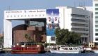 لأول مرة في العالم: دبي تشترط مواصفات دولية لترخيص سيارات نقل الأغذية 