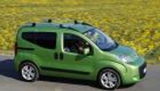 بالفيديو.. أبطأ 10 سيارات في العالم