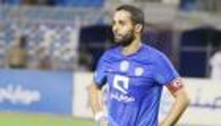 القحطاني يحتفل بمئويته مع الهلال 