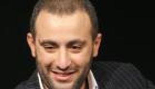 "تويتر" يخطف أحمد السقا بعد انضمامه للموقع رسميًّا