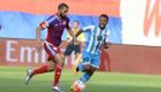 جمهور الشعب الإماراتي بعد هبوط فريقه: "سنظل أوفياء"