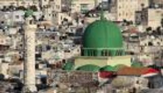 الفلسطينيون يتضامنون لإعادة بناء منازل فجرها الاحتلال بنابلس