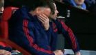 فان جال: أتفهم صفارات الجماهير .. وسنعمل على تعديل موقفنا