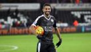 أرسنال ينضم لسباق الراغبين في ضم محرز