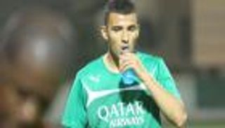 لاعب نائم يثير غضب جماهير الأهلي السعودي