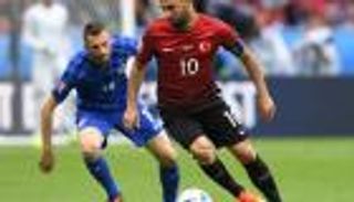 قلق في برشلونة من تراجع مستوى توران مع تركيا