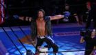 نفاذ قمصان ألين جونز بعد أيام من تعاقده مع WWE