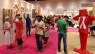 لا تفوت أعمال 140 فنانًا في 