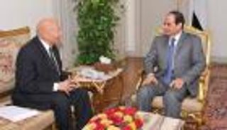 وفد حقوقي مصري يتفقد سجنين بالقاهرة.. وقادة الإخوان يسبّون أعضاءه