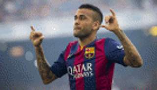 ألفيس يقرر البقاء مع برشلونة