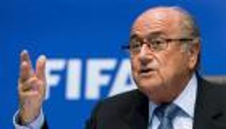 بلاتر مصمم على براءته قبل جلسة استماع الفيفا