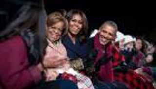 أمريكيون يعايدون أوباما في الكريسماس بـ