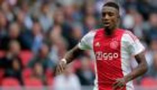 هتافات عنصرية في فوز أياكس على دن هاج في الدوري الهولندي