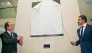 عبدالله بن زايد وهولاند يفتتحان مركز الشيخ زايد في متحف اللوفر