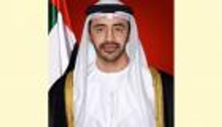 عبدالله بن زايد وجون كيري يبحثان الأوضاع الإقليمية والدولية