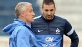 ديشامب: استدعاء بنزيمة ممكن ولكن ليس الآن