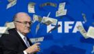 بلاتر يواجه اتهامات رشوة جديدة بـ100 مليون دولار