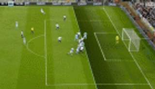 بالفيديو.. هدف غير شرعي يُدخل أجويرو نادي المائة