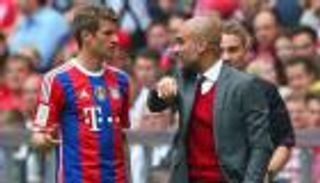 بالفيديو.. مولر يجادل جوارديولا ويعترض على قراراته