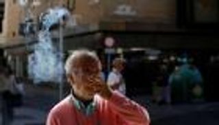 صدمة.. الإقلاع عن التدخين يحتاج إلى 30 عاما