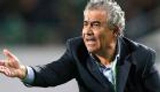 البنزرتي يتهم رؤوساء الأندية التونسية بالفساد‎