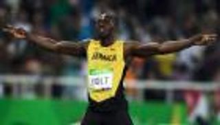 بولت يعزز موقعه بين العظماء بعد ذهبيتي 100 و200 متر