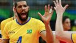 مدرب البرازيل للطائرة يبحث عن الذهب