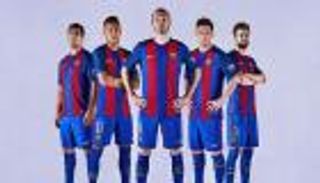 برشلونة يستعيد شبابه خلال الانتقالات الصيفية