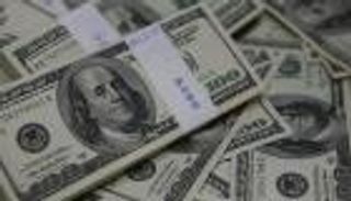 الدولار يصعد أمام الين بنسبة 0.5%