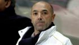 مغالاة باتشيكو تؤخر إتمام تعاقده مع الشارقة الإماراتي