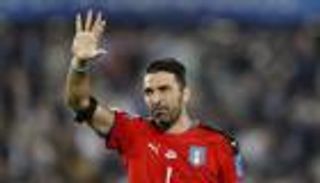 بالفيديو.. وداع خرافي لبوفون قبل مغادرة فرنسا