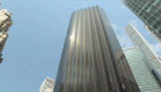 بالفيديو.. برج ترامب في نيويورك يتحول إلى مزار سياحي