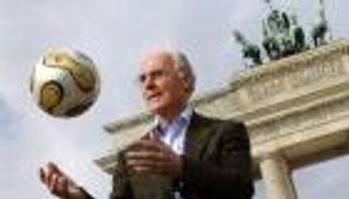 ألمانيا تقاضي بيكنباور في فضيحة الصندوق الأسود لمونديال 2006