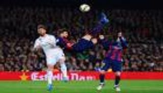 بيكيه : الدوري الإنجليزي أكبر من طاقة برشلونة وريال مدريد