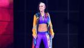 بايلي تقهر دانا بروك في مشاركتها الأولى بعرض "رو"