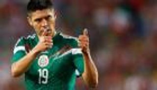 المكسيكي بيرالتا يستعد لأولمبياد ريو بثلاثية في الدوري