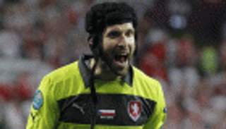 تشيك يحطم الرقم القياسي في عدد المباريات الدولية مع التشيك