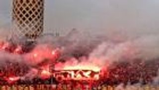 جماهير الأهلي المصري تُحرج إدارته بالهتاف ضد قيادات عسكرية