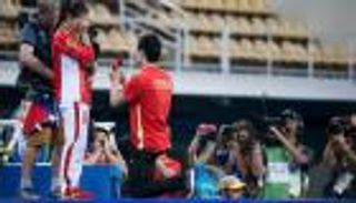 طلب زواج ينتظر الصينية 