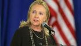 كلينتون تقترب من الترشح للرئاسة بعد فوزها في بورتريكو