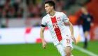 ليستر سيتي يضم لاعب منتخب بولندا