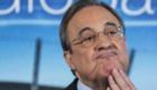 بالفيديو.. بيريز لجماهير ريال مدريد: ماذا تريدون منّي أن أفعل؟