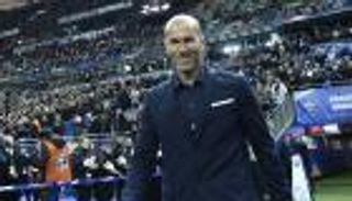 مدرب فرنسا السابق يتوقع نجاح زيدان مع الريال