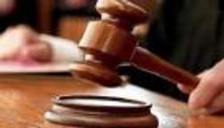 تأجيل محاكمة متهم بشراء بنادق في هجوم سابق بكاليفورنيا