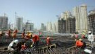 إنفوجراف.. أسرار نجاح العمل في الإمارات